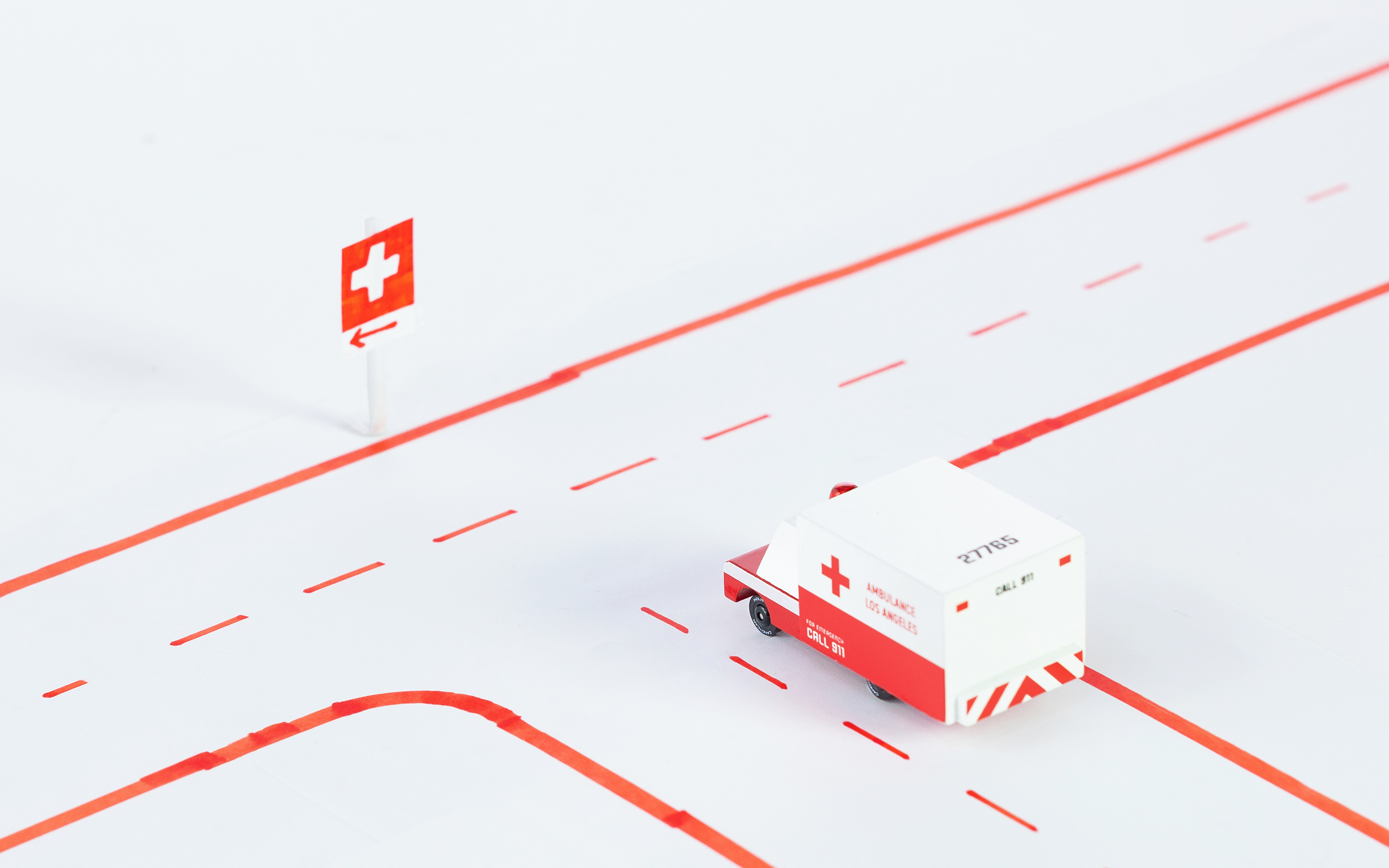 Candycar - Ambulance Van Candycar - Ambulance Van