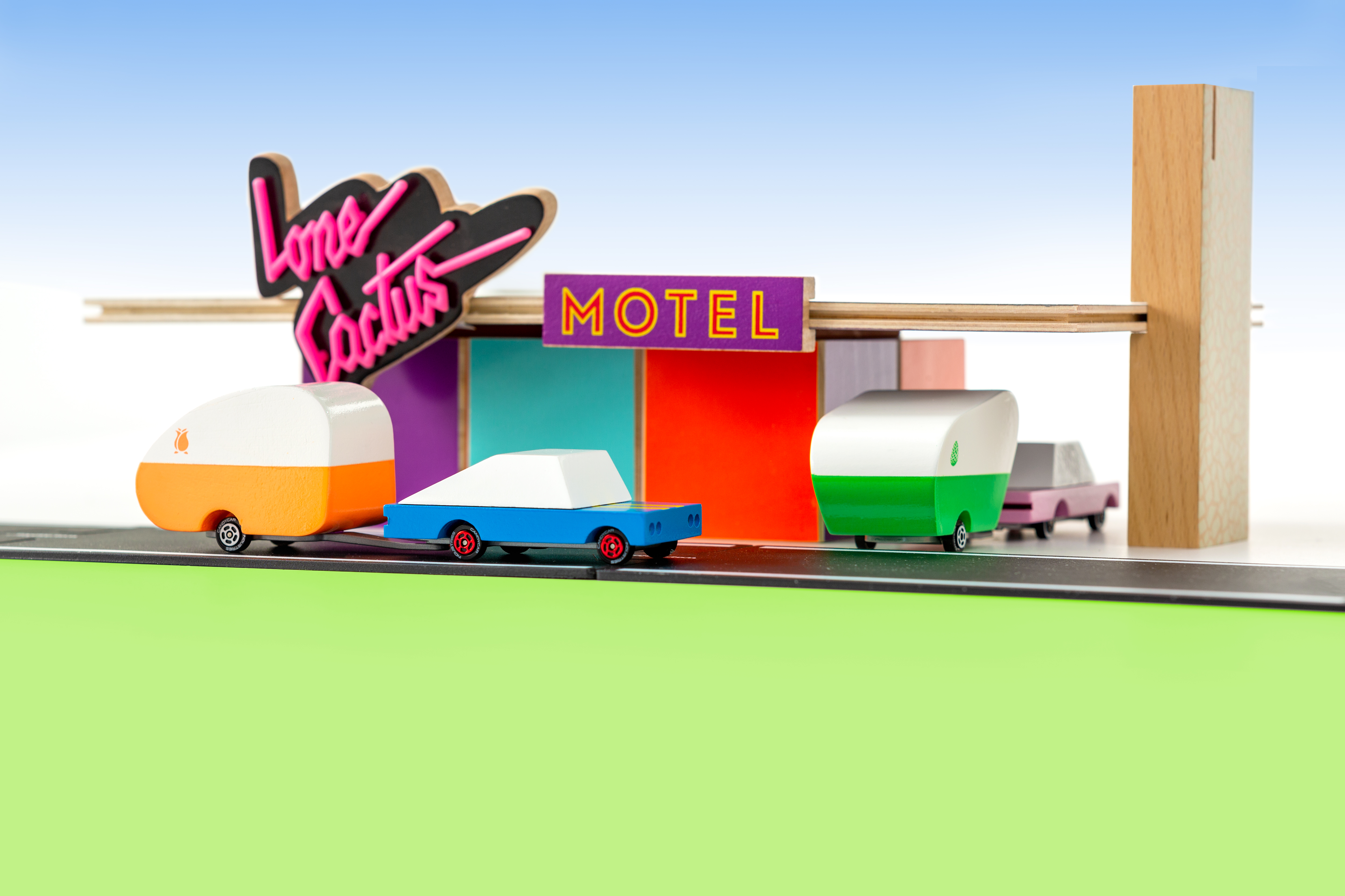 Candycar - Pink sedan Candycar - Pink sedan