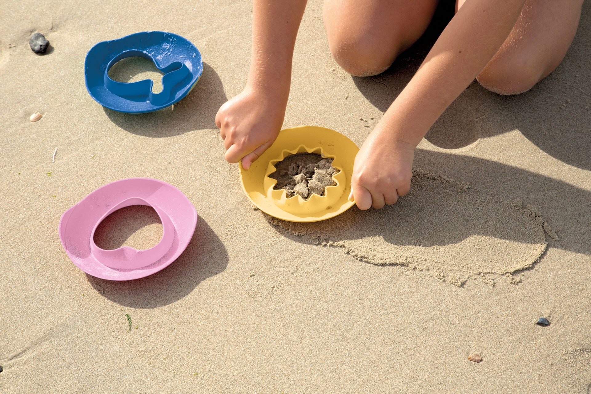 Strandvormpje Magic Shaper - Hartje - Geel