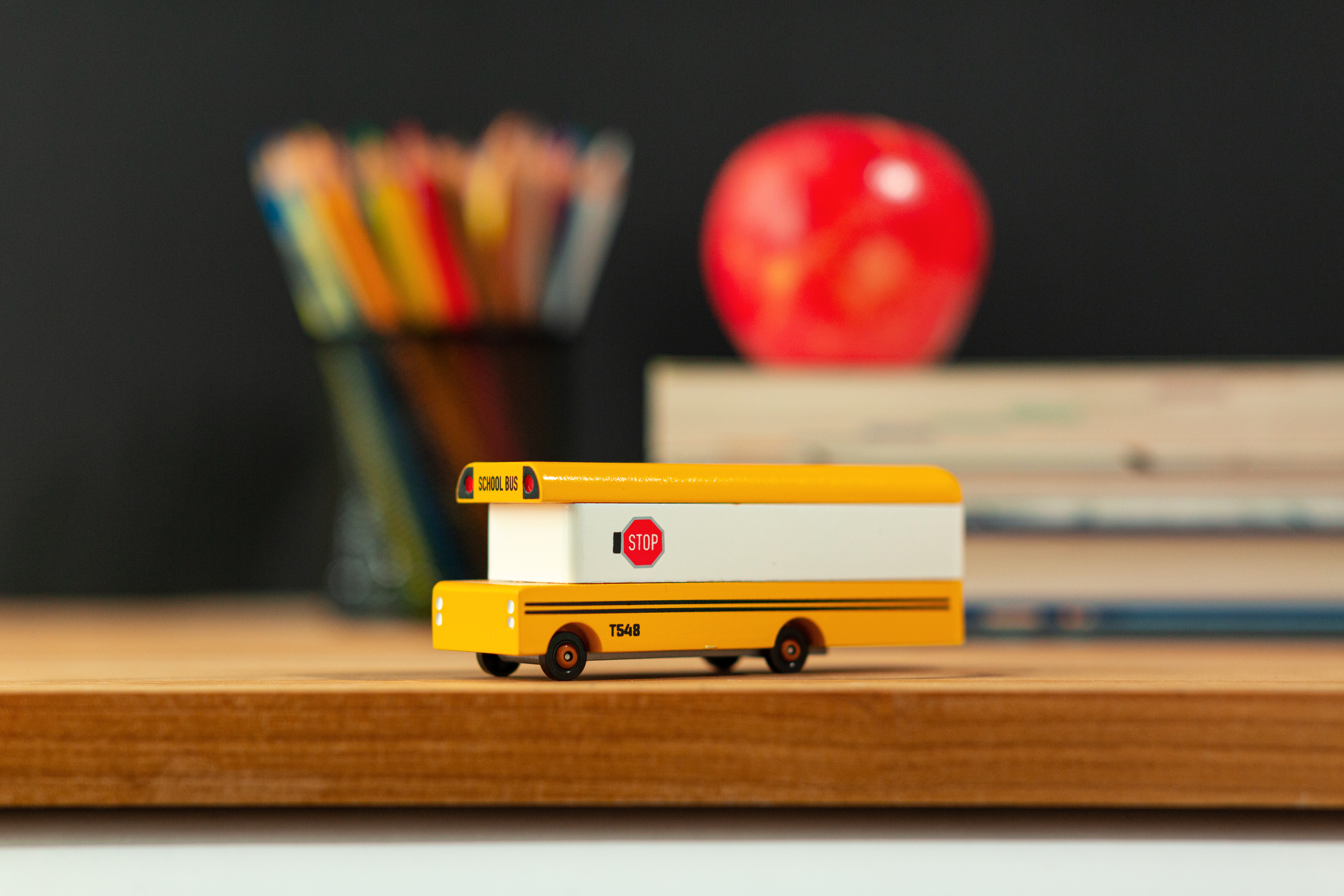 Candycar - Schoolbus Candycar - Schoolbus